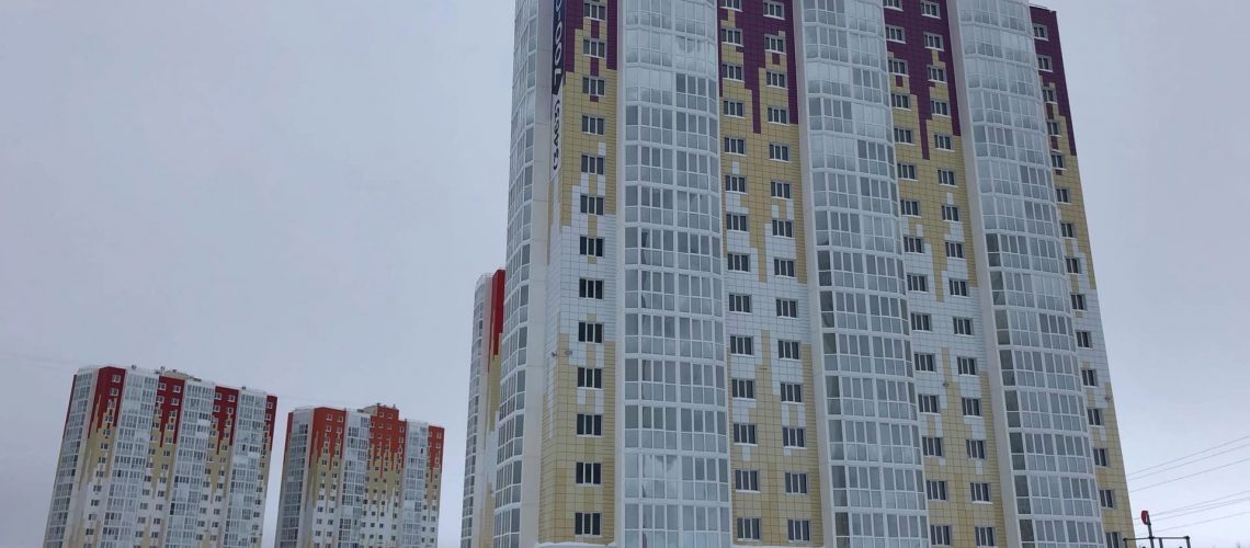 Губернатор Югры поручила разобраться с жилищными долгами перед детьми-сиротами