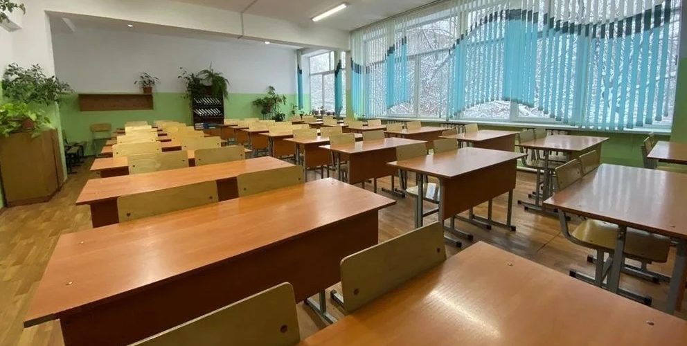 В Югре из-за ковида на карантин закрыли 90 школьных классов
