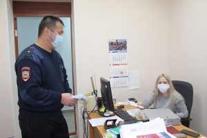 Нефтеюганские полицейские провели индивидуальные беседы с сотрудниками АО "Юганскводоканал"