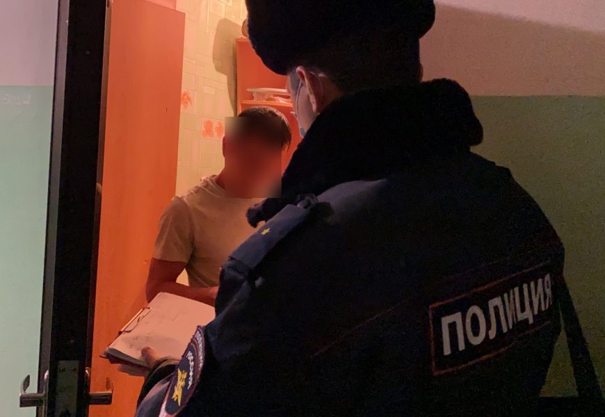 В Нефтеюганске участковыми уполномоченными выявлен факт несоблюдения ограничения, установленного судом
