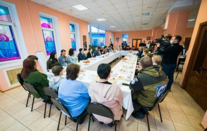 Эвакуированных из Донецка людей в Югре обеспечат работой, медициной и образованием