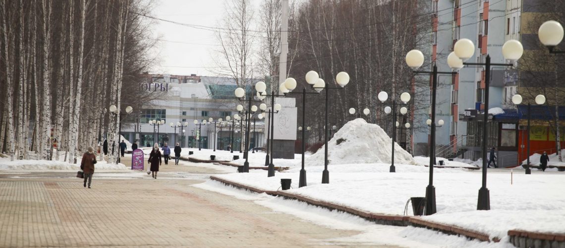 Дума Югры утвердила решение о поддержке организаций, помогающих беженцам