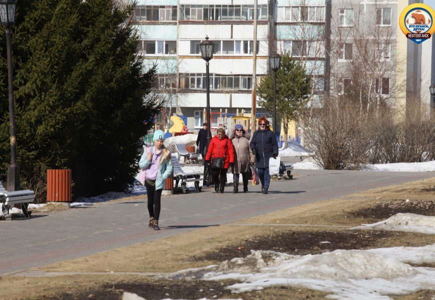 На сайте Госуслуг начался прием заявлений на пособие на детей от 8 до 17 лет