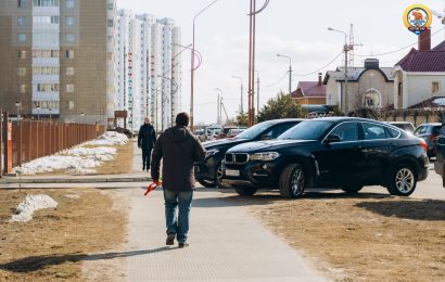 Продажи новых автомобилей продолжают падать в России