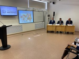 Площадка для развития: в Нефтеюганске прошёл семинар по организации работы местного самоуправления.