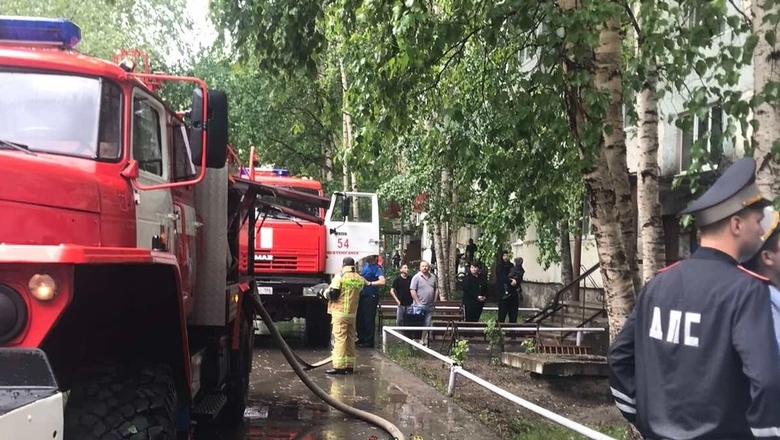 35 человек эвакуировали из горящего жилого дома в Нефтеюганске