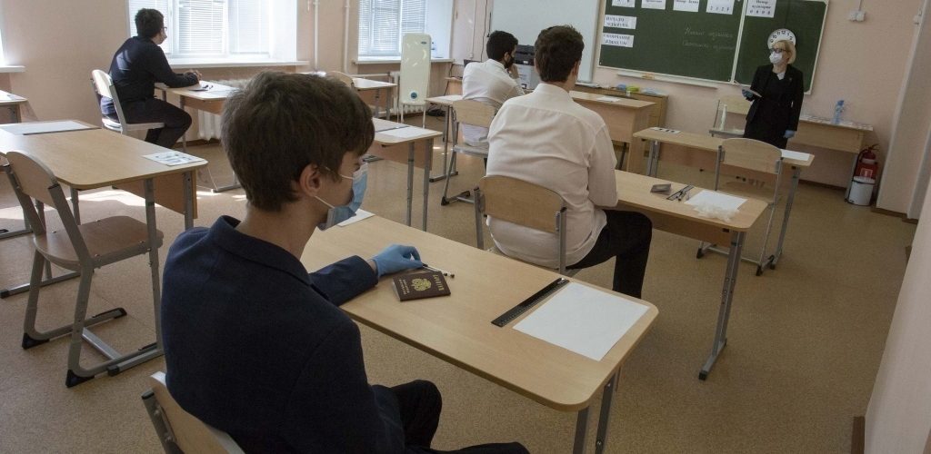 Югорские стобалльники по итогам ЕГЭ будут получать 100 тысяч рублей