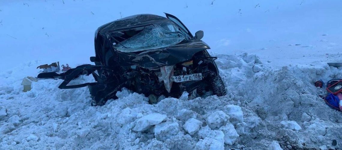 На трассе Тюмень-Ханты-Мансийск в ДТП погиб молодой парень