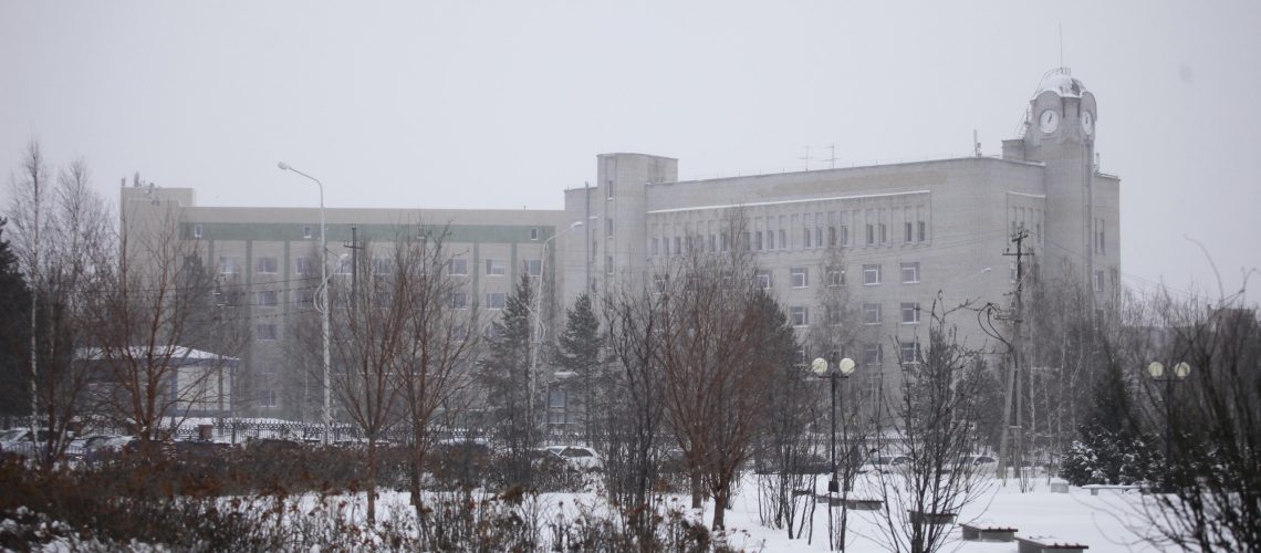 В Югре отмечают острый дефицит рабочих и медиков