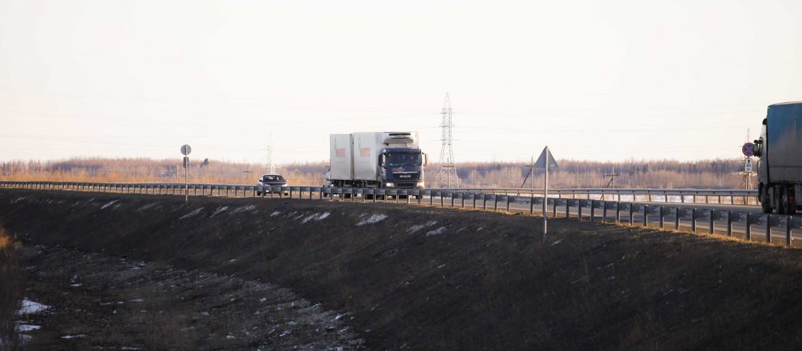 На трассах Югры сняли временные ограничения скорости до 70 км/ч