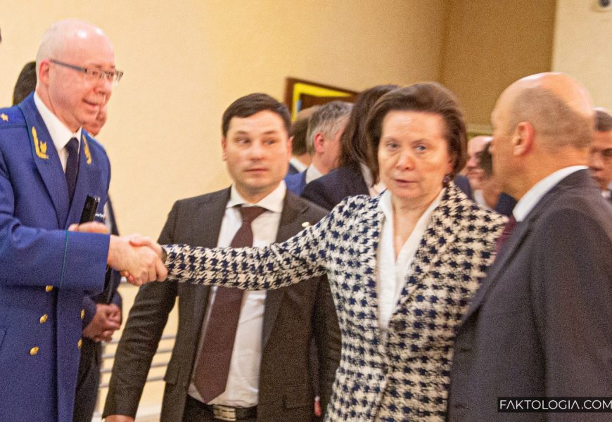 ‌‌Губернатор ХМАО Комарова предложила увеличить расходы на свое содержание до 20 млн рублей