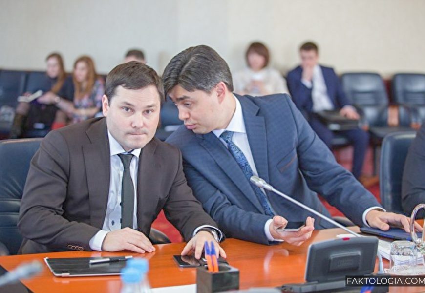 ‌‌Власти ХМАО отказались от общественных связей
