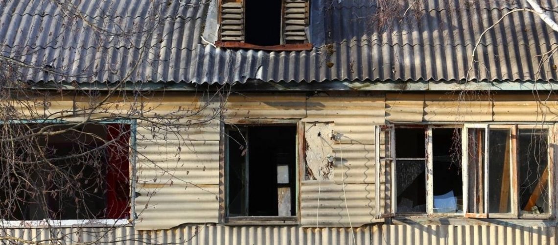 Власти Нефтеюганска за два года переселят из аварийного жилья около 4 тысяч человек