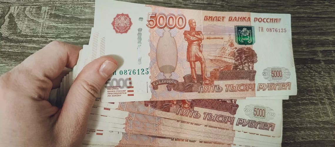 Директор нефтесервисной компании в ХМАО заплатила 226 млн за махинации с налогами