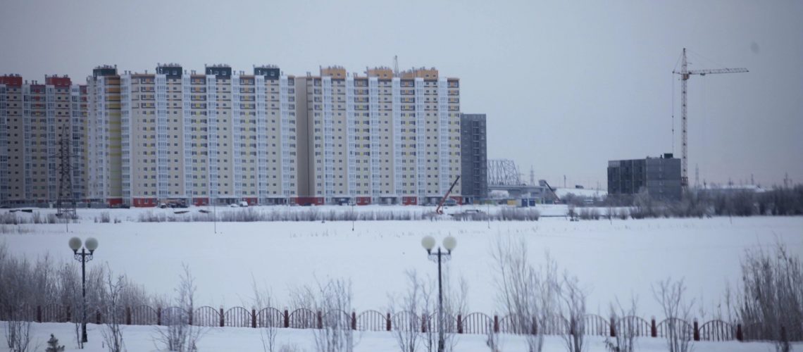 В РФ планируют повысить первоначальный взнос по льготной ипотеке до 30%. Идея обсуждается в правительстве.
