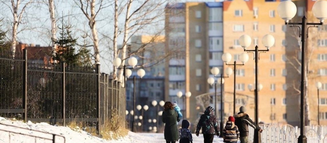 В Югре проживают более 40 тысяч многодетных семей, сообщается на едином официальном сайте госорганов региона.