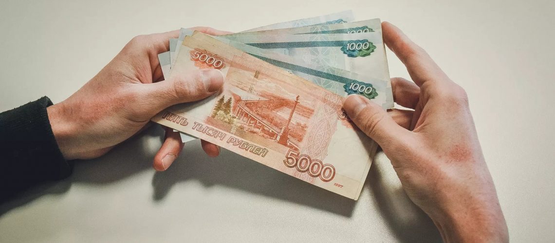 Директора одного из центров социального обслуживания в ХМАО уличили в мошенничестве.