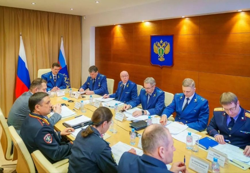 Замгенпрокурора РФ порекомендовал властям Югры давать внятные ответы людям