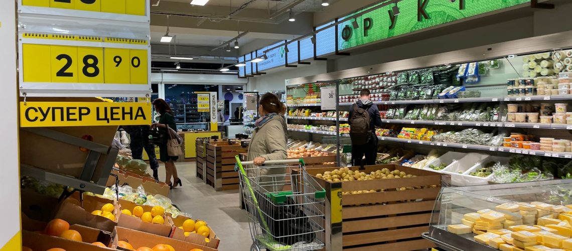 В магазинах ХМАО взлетели цены на фрукты