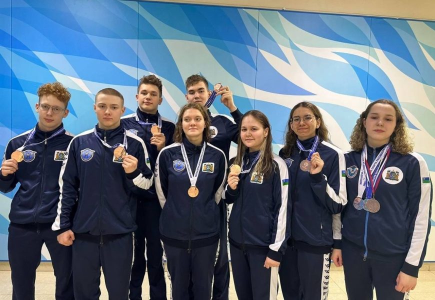 В Саранске проходит Чемпионат России по виду спорт «Спорт глухих» (дисциплина-плавание) Анастасия Авдеева, Александр Василенко, Юрий Гуськов на водной глади отстаивают честь Югры