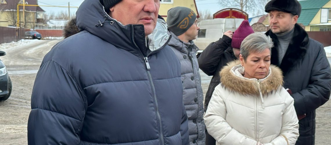 Глава города Юрий Чекунов провел рабочую встречу с жителями 11 А микрорайона.