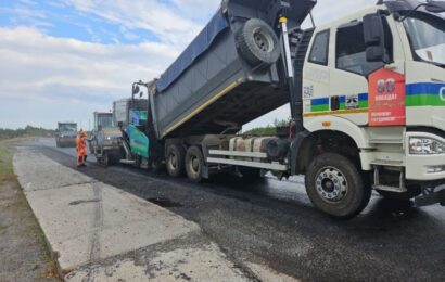 В Югре обсудили завершающийся дорожный сезон и готовность окружных трасс к зиме В Югре обсудили завершающийся дорожный сезон и готовность окружных трасс к зиме