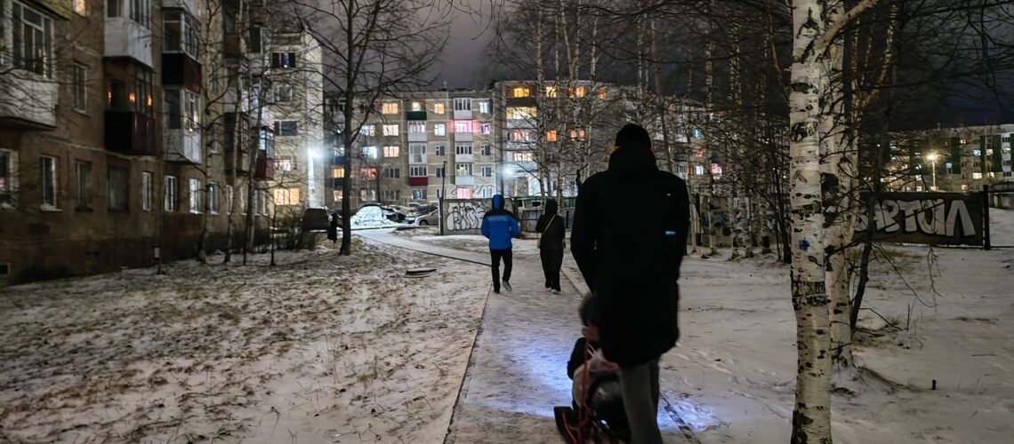 Мерами прокурорского реагирования установлено местонахождение должника по алиментам.