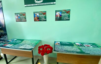 В СОШ №6 открыли «Парту Героев».