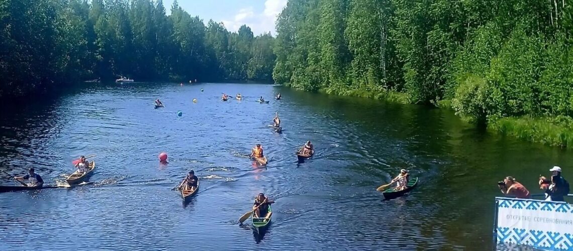 В Югре прошли отборочные гонки на обласах перед кубком губернатора ХМАО