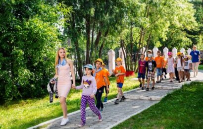 Дети из Югры не смогут отдохнуть в лагерях Крыма до 1 сентября