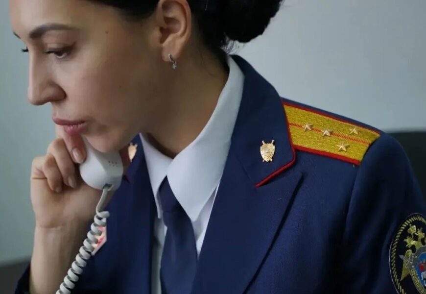 В Югре круглосуточно работает горячая линия «Ребенок в опасности»
