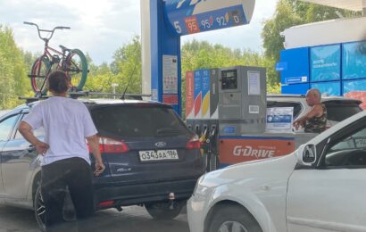 В городах Югры зафиксировано рекордное снижение стоимости бензина
