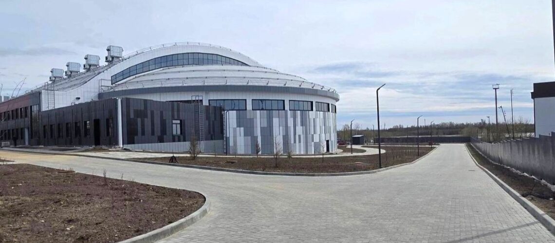 Готовность спорткомплекса в Нефтеюганске достигла 99%