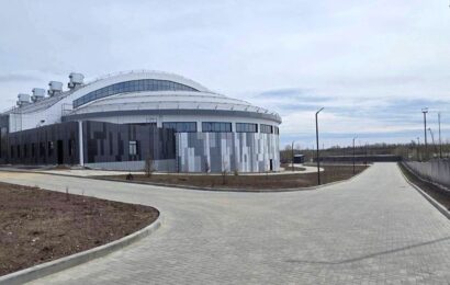 Готовность спорткомплекса в Нефтеюганске достигла 99% Готовность спорткомплекса в Нефтеюганске достигла 99%
