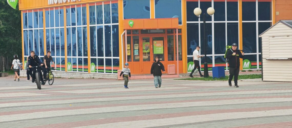 В Югре снизились цены на услуги и продукты – овощи, яйца и сыр