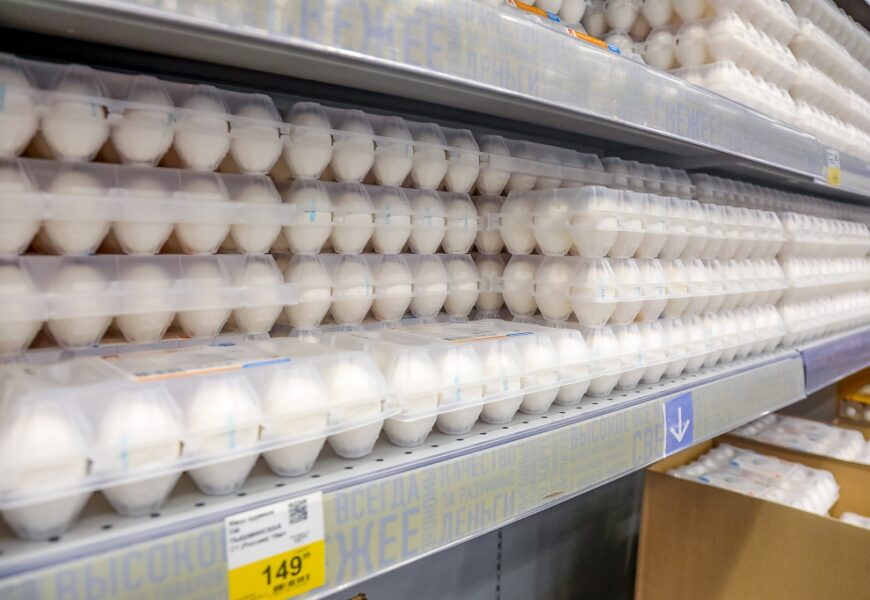 В Югре выявили около 290 проб некачественных пищевых продуктов, в том числе БАДов