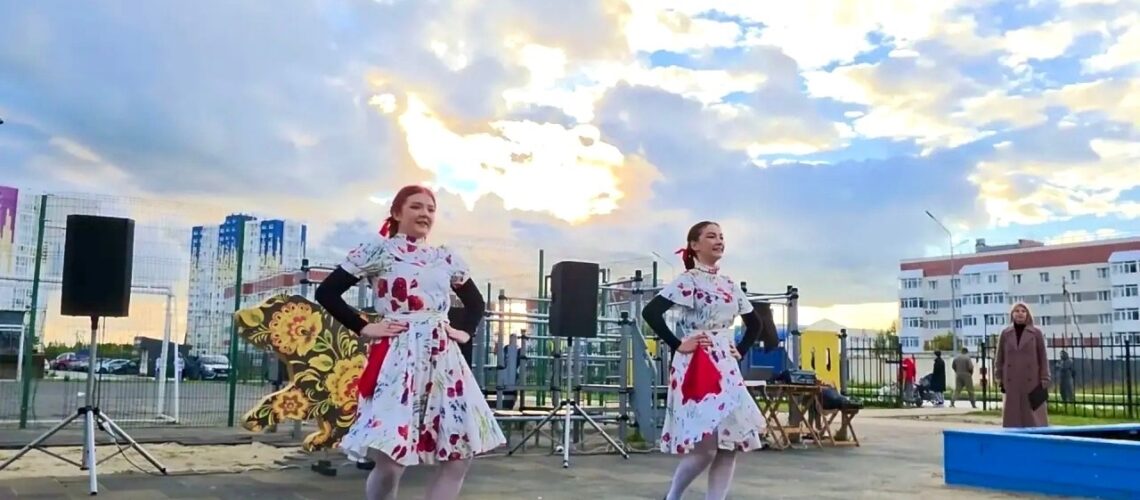 В городе дают концерты «Поющие геологи».