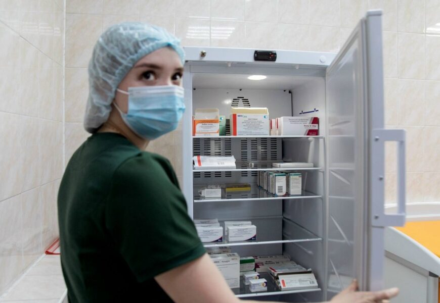 В России зарегистрировали первую в мире вакцина от аллергии на пыльцу берёзы