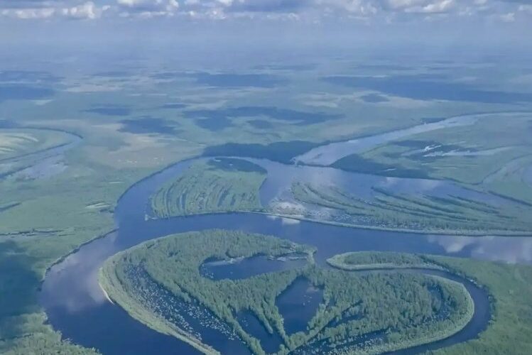 Удивительным фото Югры с высоты птичьего полета поделился фельдшер Центра медицины катастроф